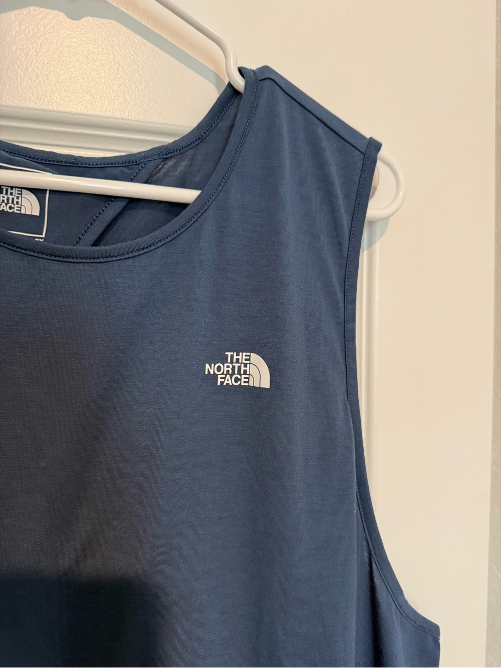 NWOT The North Face Women’s Navy Athletic Tank Top Size 3X - Picture 3 of 5